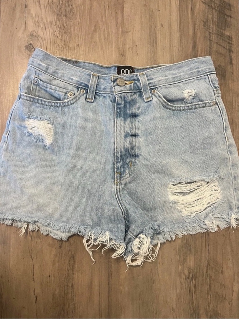 BDG Urban Outfitters High Rise Girlfriend Denim Shorts Light Wash Distressed 27